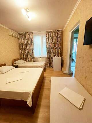 Гостевой дом Волна Адлер Четырехместный-2